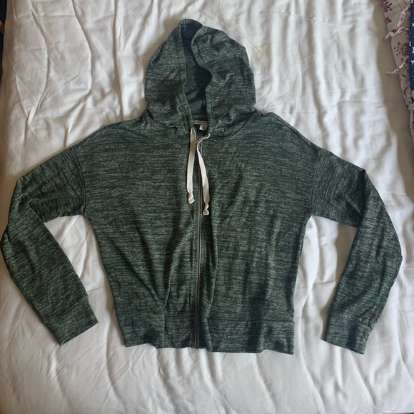 *SOLD* American Eagle lightweight zip crop hoodie - Picture 2 of 5